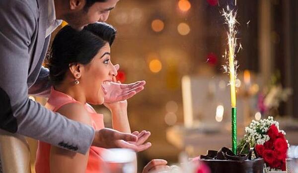 ژست عکس سالگرد عقد