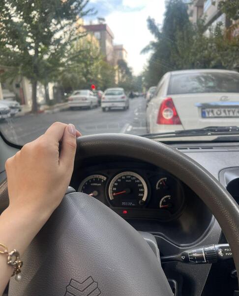 عکس زن فرمان