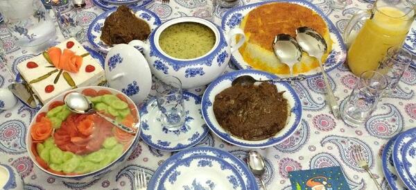عکس سفره رنگین