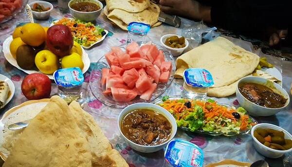 عکس سفره رنگین