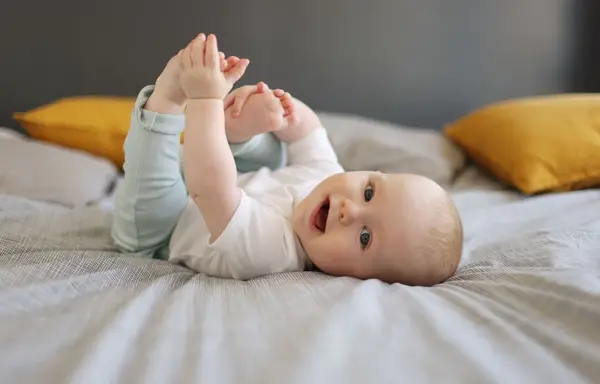عکس نوزاد سبزه