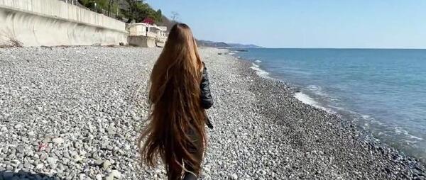 عکس فیک دخترانه کنار دریا