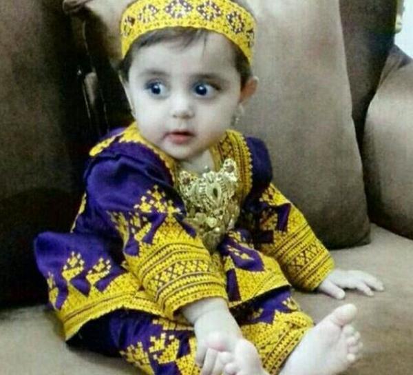 عکس فیک نصف صورت دختر