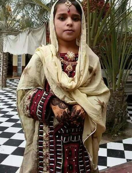عکس فیک نصف صورت دختر