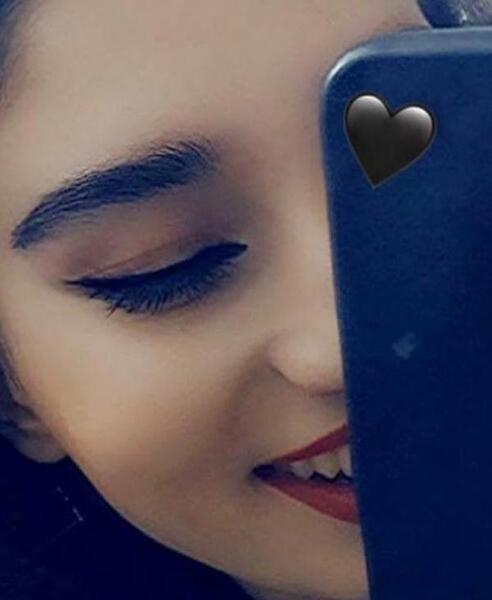 عکس فیک نصف صورت دختر