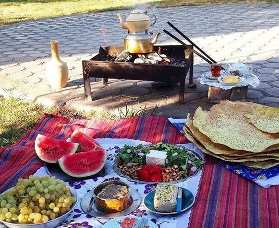 عکس سفره در طبیعت