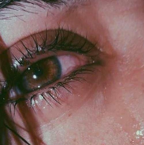 عکس فیک گریه دخترونه