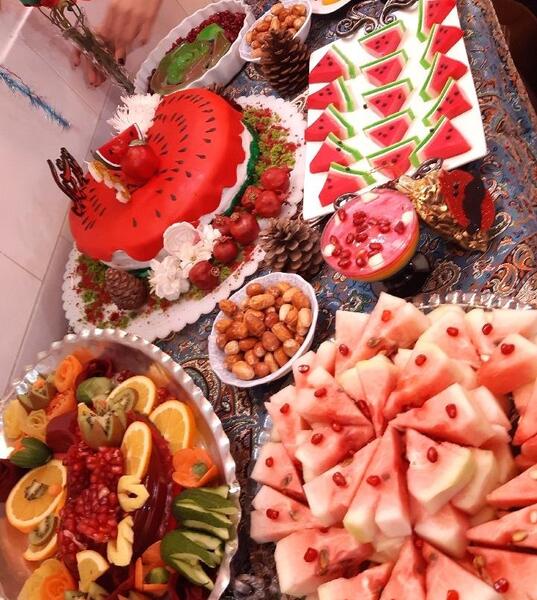 عکس سفره برای شب یلدا