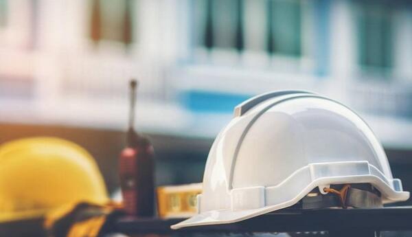 عکس کلاه ایمنی مهندسی