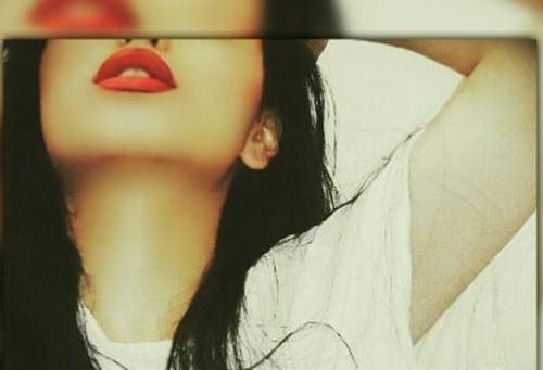 عکس فیک دخترونه از لب