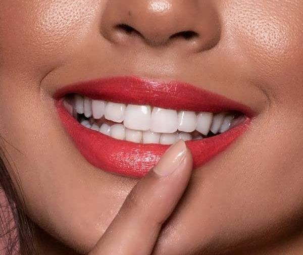 عکس فیک دخترونه از لب