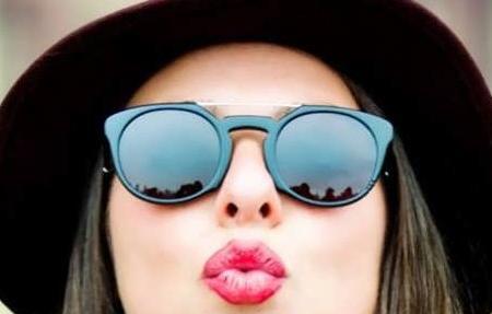 عکس فیک دخترونه با عینک دودی