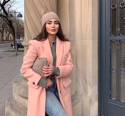 عکس مانتو هلویی مخملی