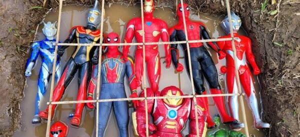 عکس مرد عنکبوتی غول پیکر