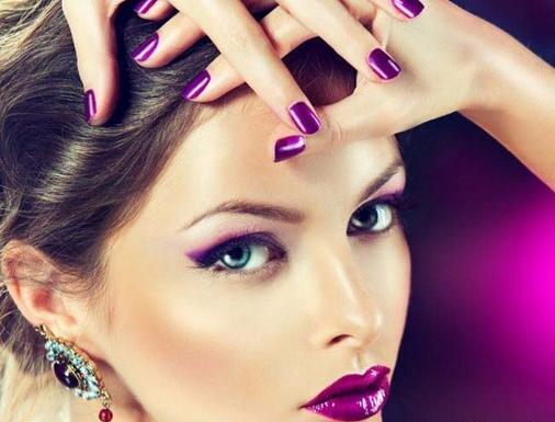 ژست عکس آرایشگری