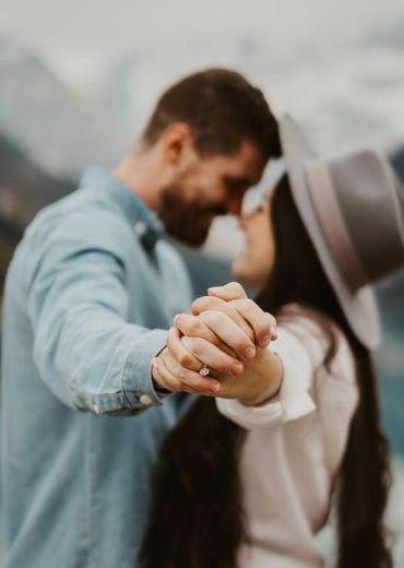 نمونه ژست عکس دونفره