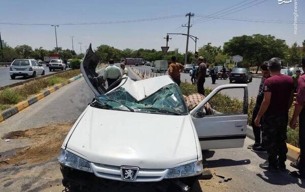 عکس پژو پارس چپ شده