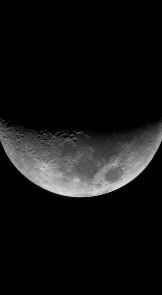 عکس پس زمینه گوشی سیاه