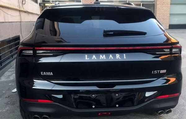 عکس جلو ماشین لاماری