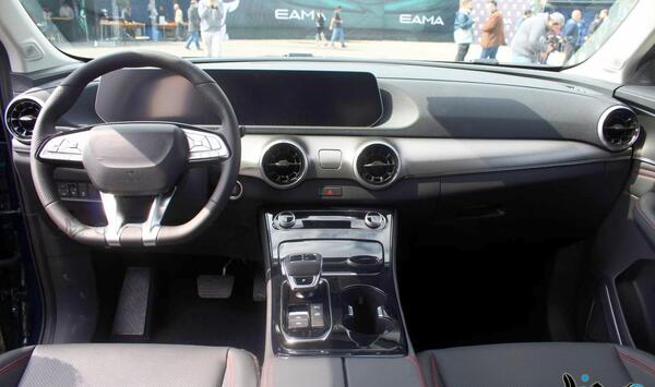 عکس ماشین لاماری رنگ بژ