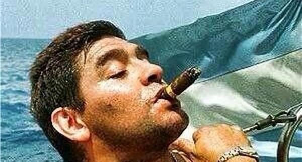 عکس نیمار سیگاری