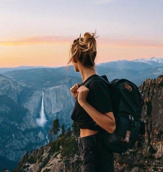 ژست عکس پا دخترانه