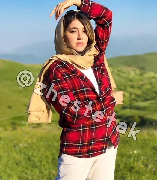 فیلم ژست عکس گرفتن دخترانه