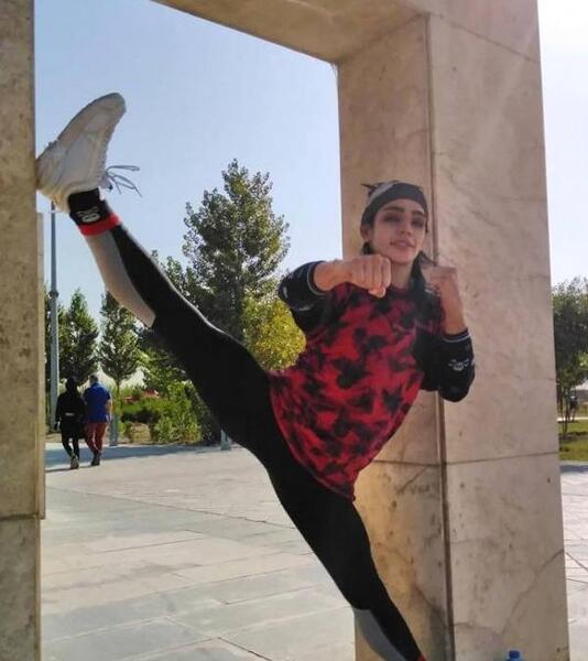 ژست عکس رزمی