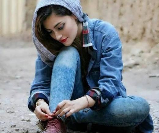 ژست عکس گرفتن دخترانه جدید