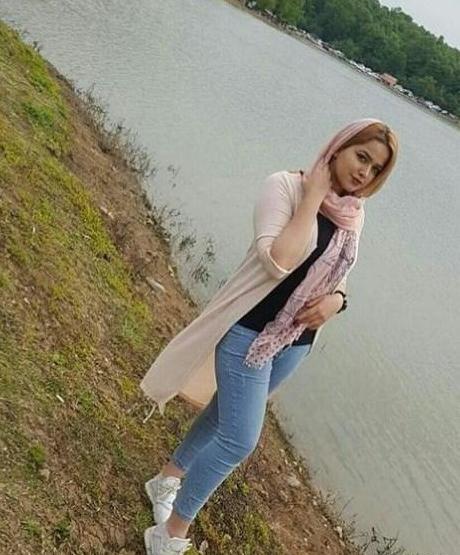 ژست عکس گرفتن دخترانه جدید