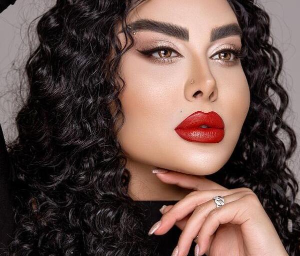 ژست عکس دخترانه ویسگون