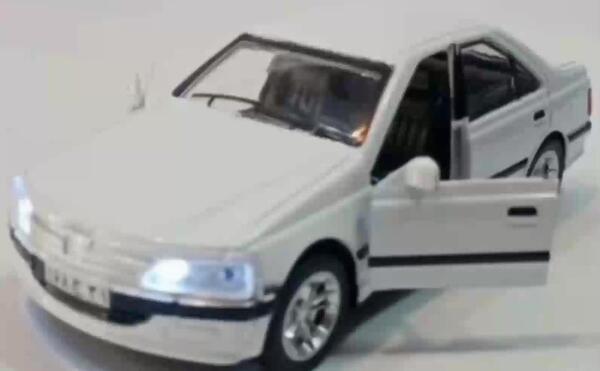 عکس پژو پارس آهنی