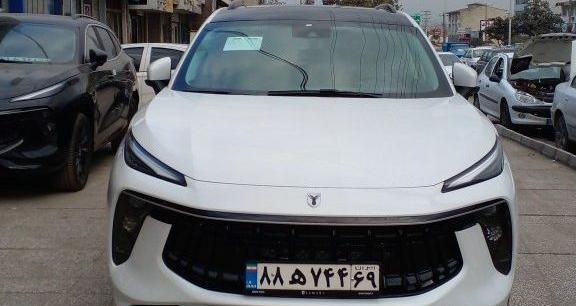 عکس ماشین لاماری سفید