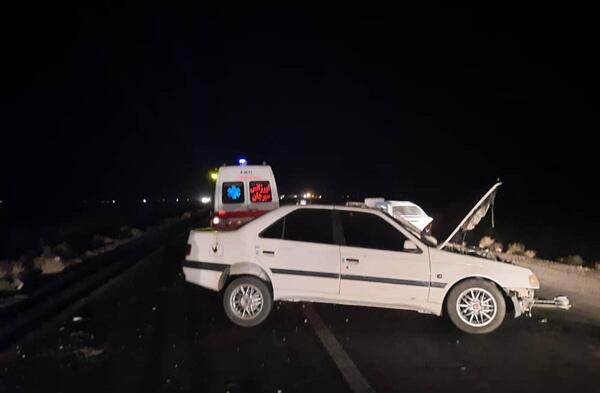 عکس پژو پارس تصادفی در شب