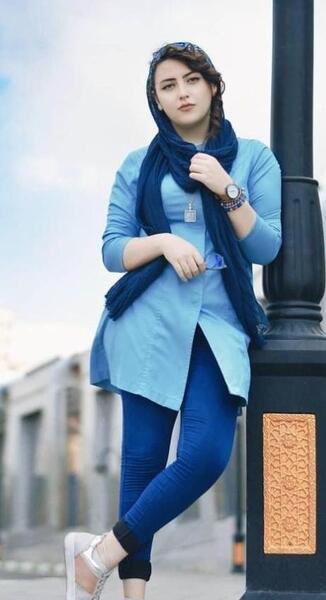 ژست عکس گرفتن تنهایی