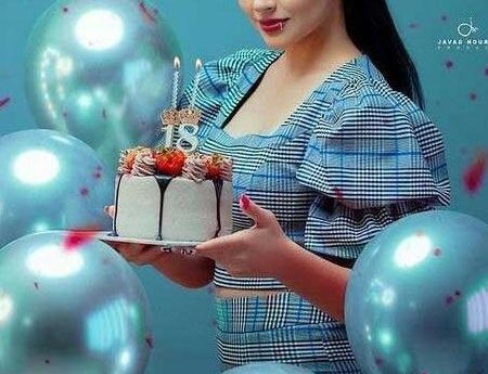 ژست عکس تولد دخترانه اسپرت