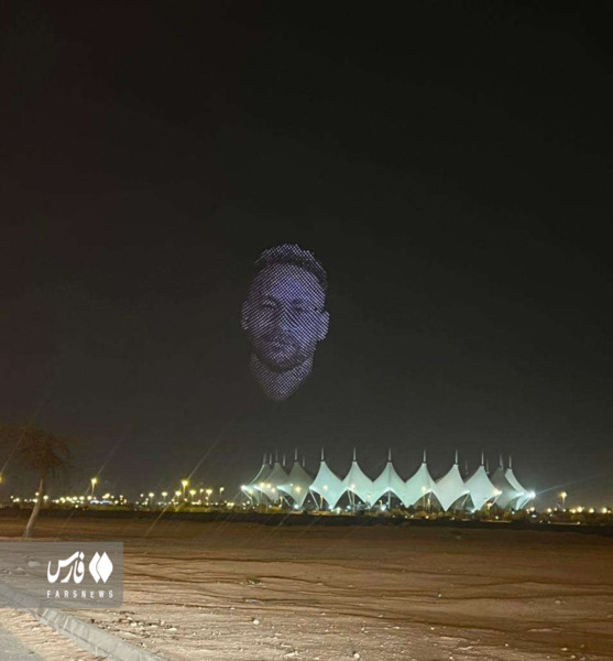 عکس نیمار در آسمان