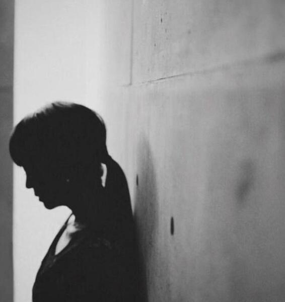 عکس های غمگین دخترانه سیاه و سفید