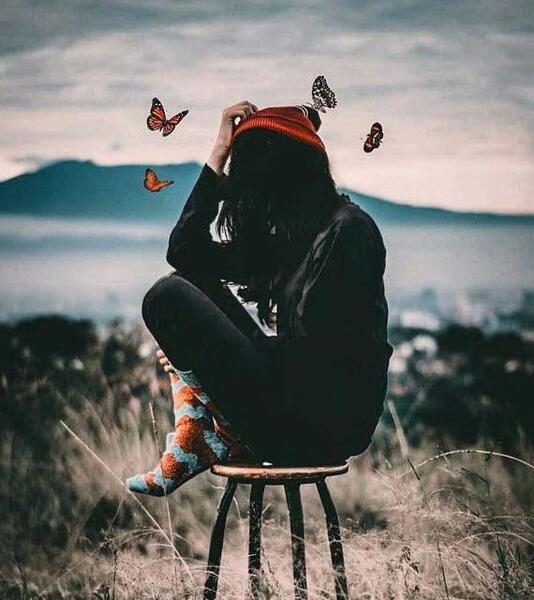 مفهومی خاص عکس پروفایل غمگین بدون متن