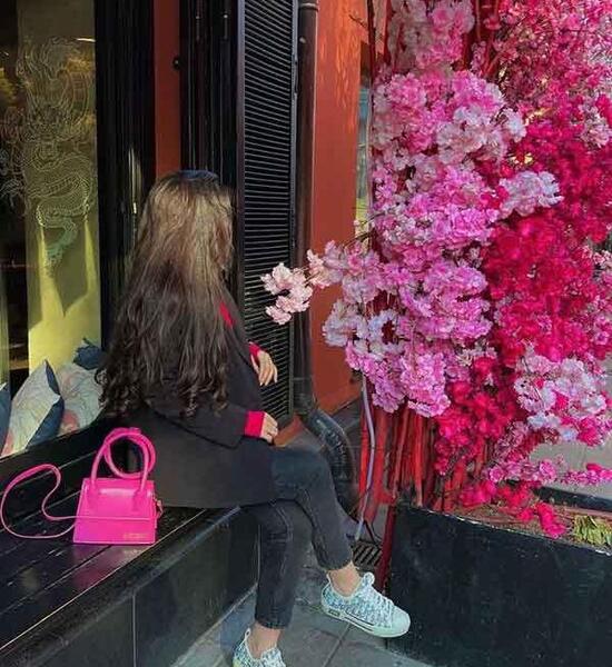 عکس پروفایل شیک باکلاس زنانه گل