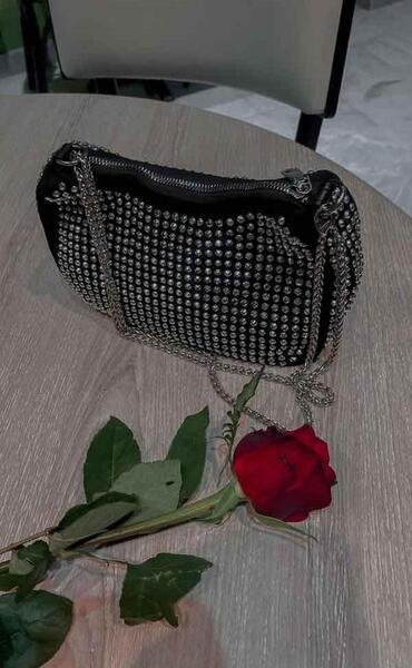 عکس پروفایل شیک باکلاس زنانه گل