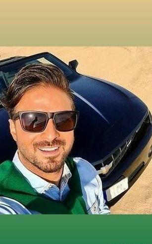 عکس پسر با ماشین مدل بالا