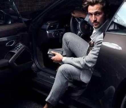 عکس پسر با ماشین مدل بالا