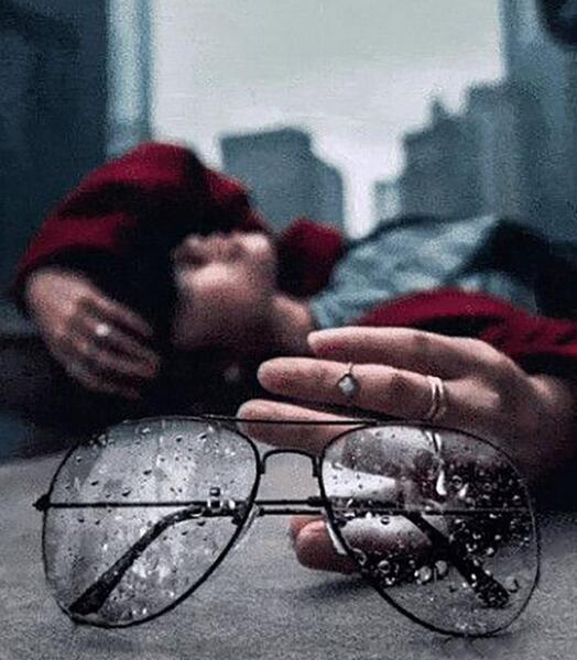 عکس پروفایل دخترانه غمگین شیک