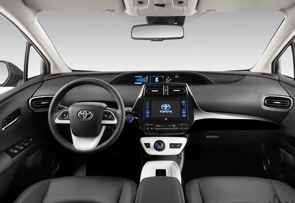 عکس ماشین toyota prius