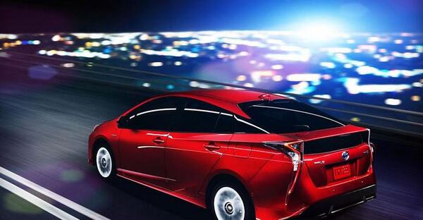 عکس ماشین toyota prius