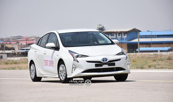 عکس ماشین toyota prius