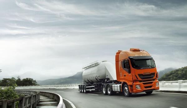 عکس ماشین iveco