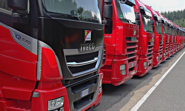 عکس ماشین iveco