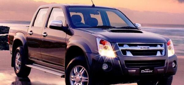 عکس ماشین isuzu dmax